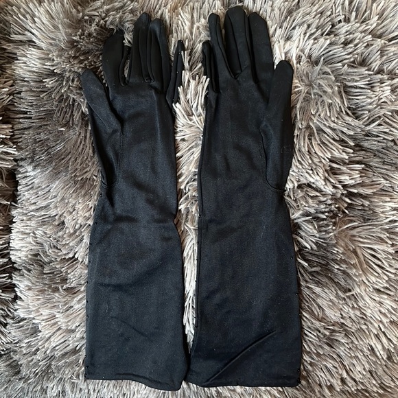 VTG 1950’s dead stock long black beaded gloves - Picture 2 of 5